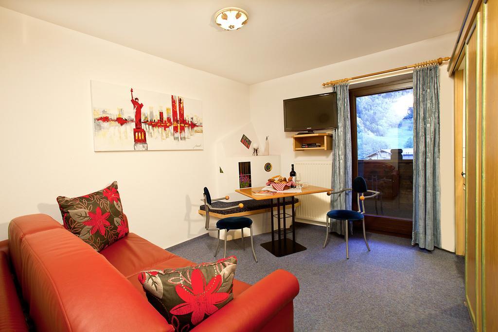 Top Tirol Appartement 후벤 객실 사진